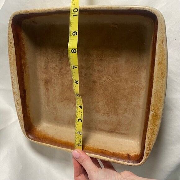 Pampered Chef 10x10 Stoneware Square Baker French Vanilla Glaze Seasoned - Picture 5 of 5